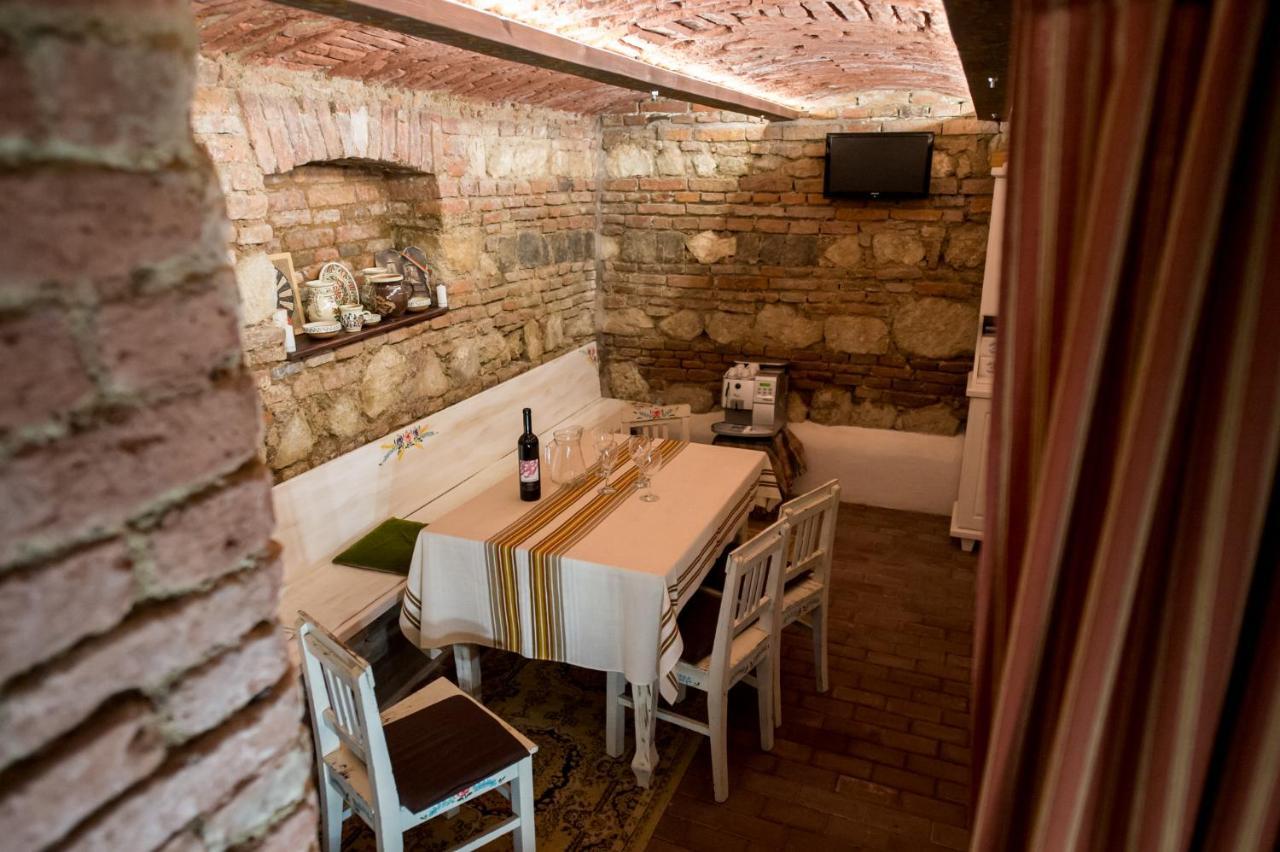 Vila Nicopole Art & Wine Braşov Exterior foto